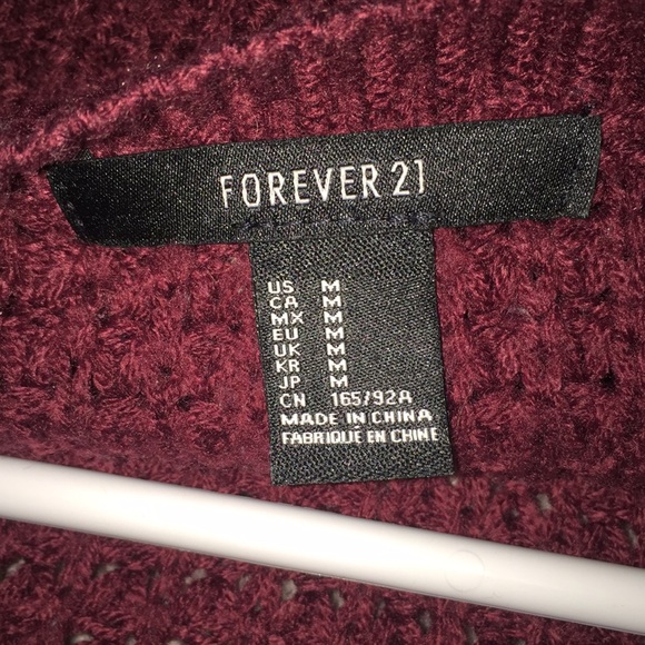 Maroon sweater - Picture 3 of 3